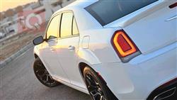 کرایسلەر 300